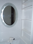 ２階トイレ前の洗面化粧台 横の括り付けのシンプルな棚は、お施主様からアイディアを頂き制作しました。